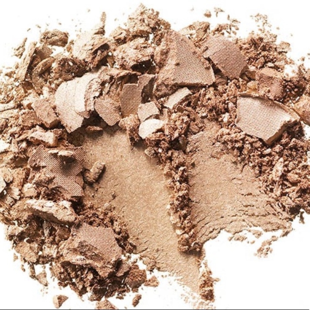 MAC Frost Eyeshadow AMBER LIGHTS - Picture 2 of 6